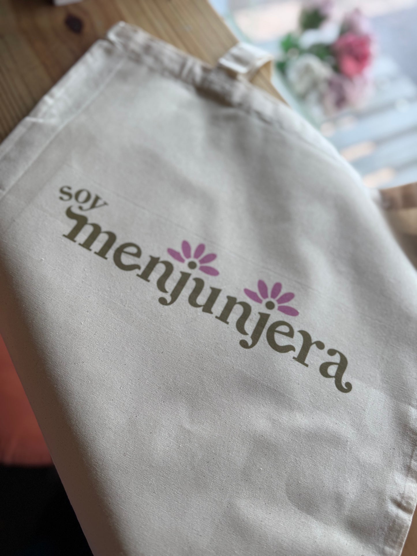 Soy Menjunjera Tote